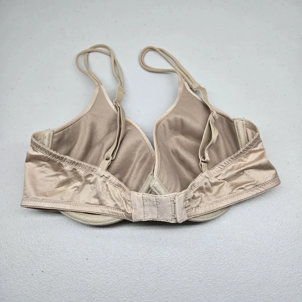 Victoria's Secret Women Bra 34D Beige Very Sexy Push Up Underwired READ